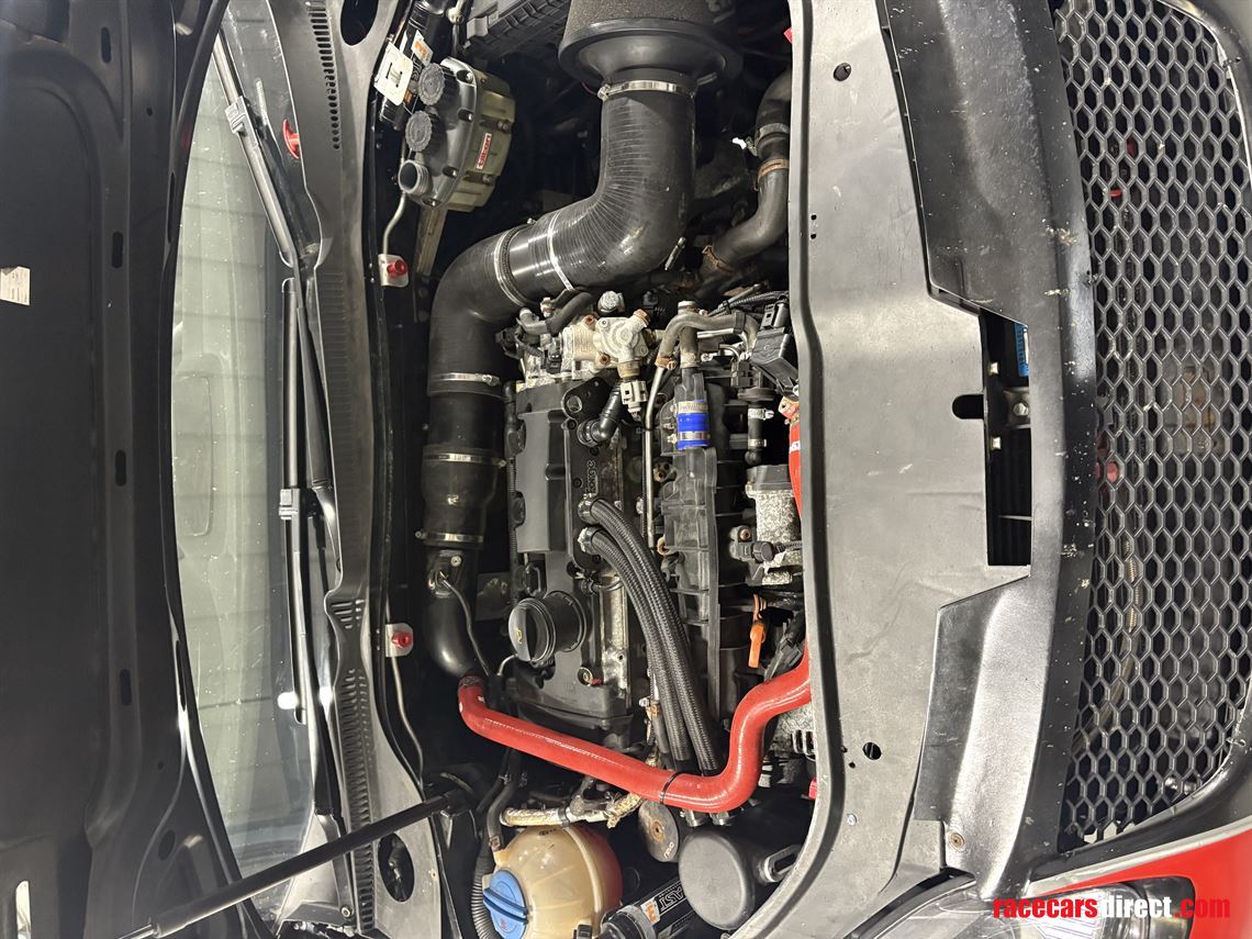 golf-mk5-endurance-race-car