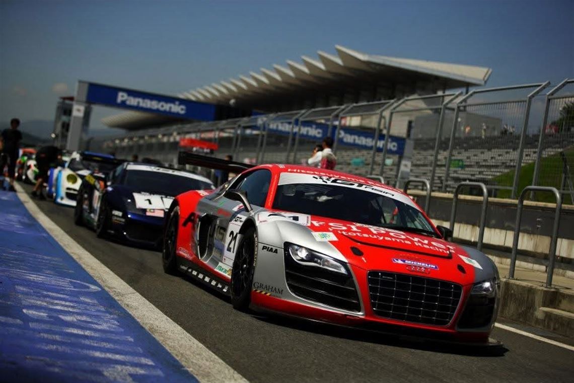audi-r8-lms-gt3-2011