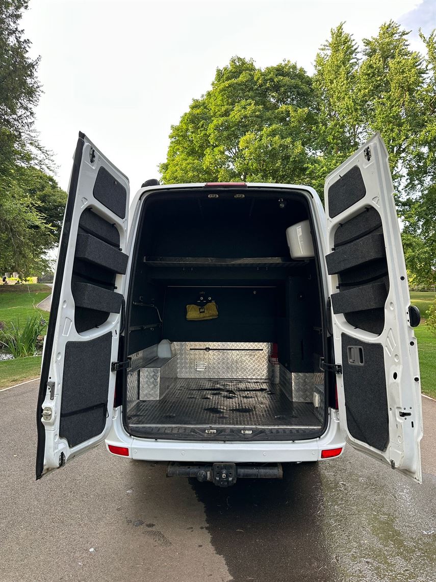 mercedes-sprinter---ab-racecruiser