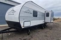 race-accomodation-trailers-over-50-in-stock