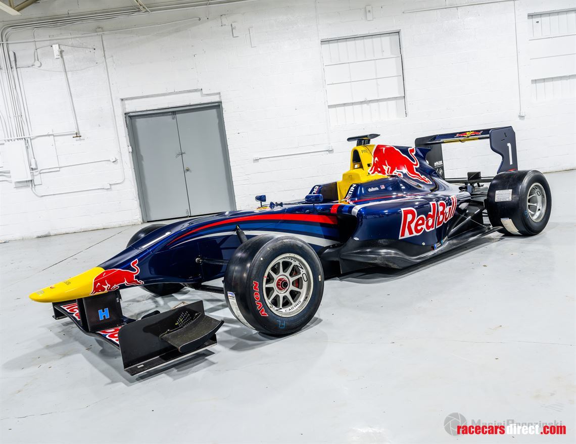 2014-dallara-gp313-w-extensive-spares-package