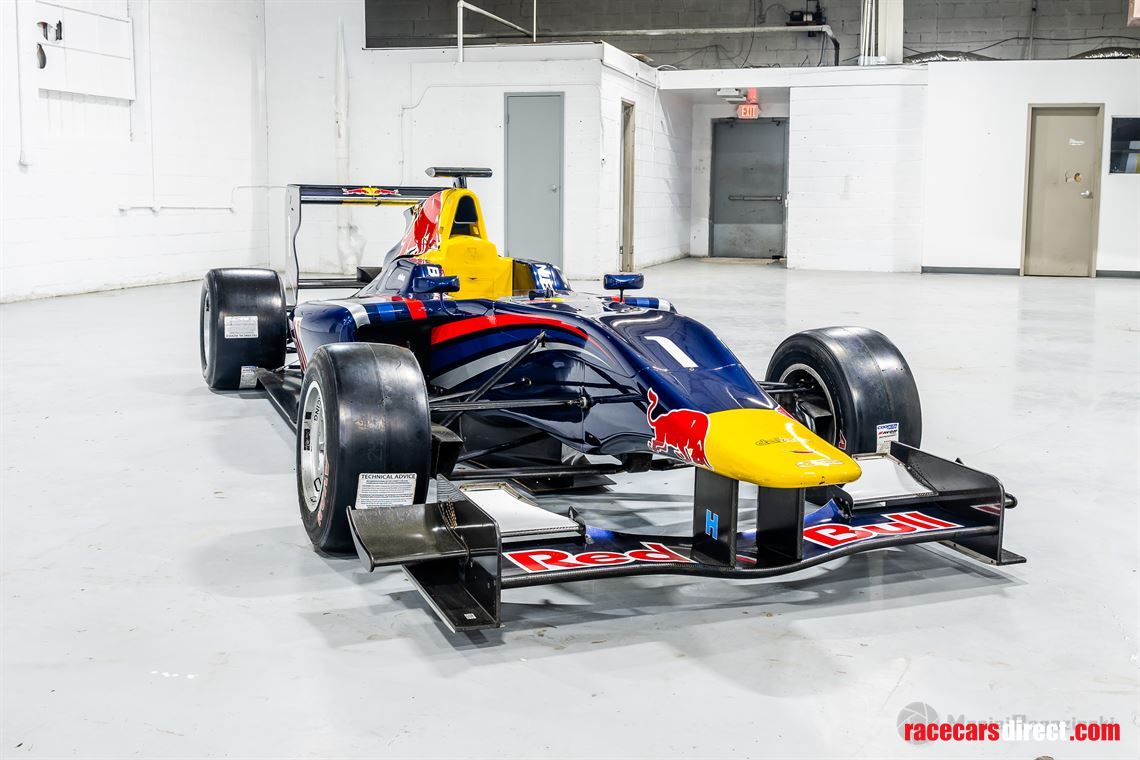 2014-dallara-gp313-w-extensive-spares-package