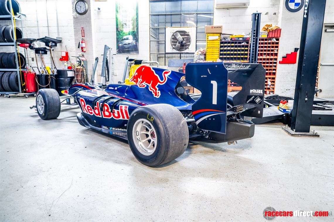 2014-dallara-gp313-w-extensive-spares-package