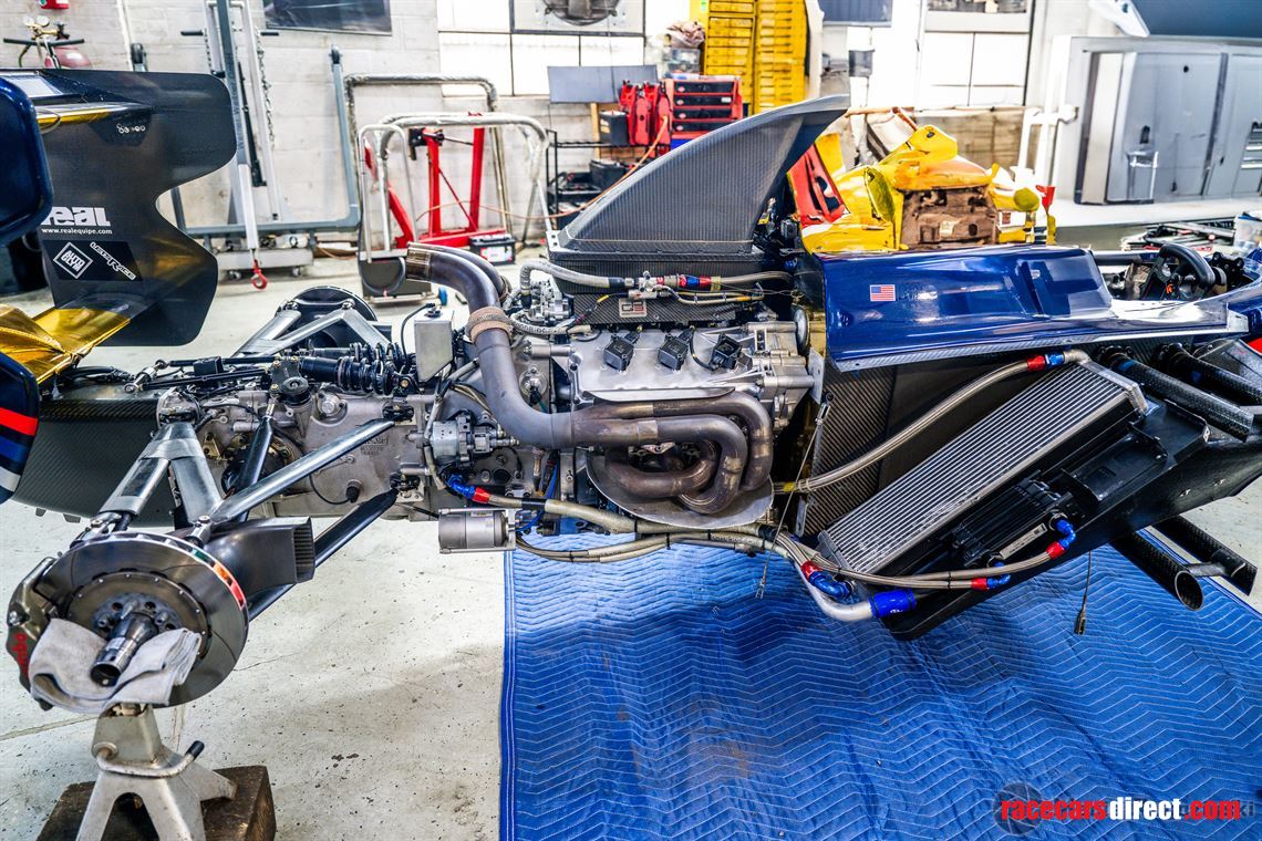 2014-dallara-gp313-w-extensive-spares-package