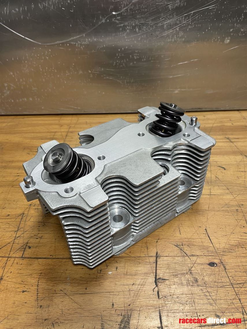 new-original-porsche-993-gt2-evo-cylinder-hea