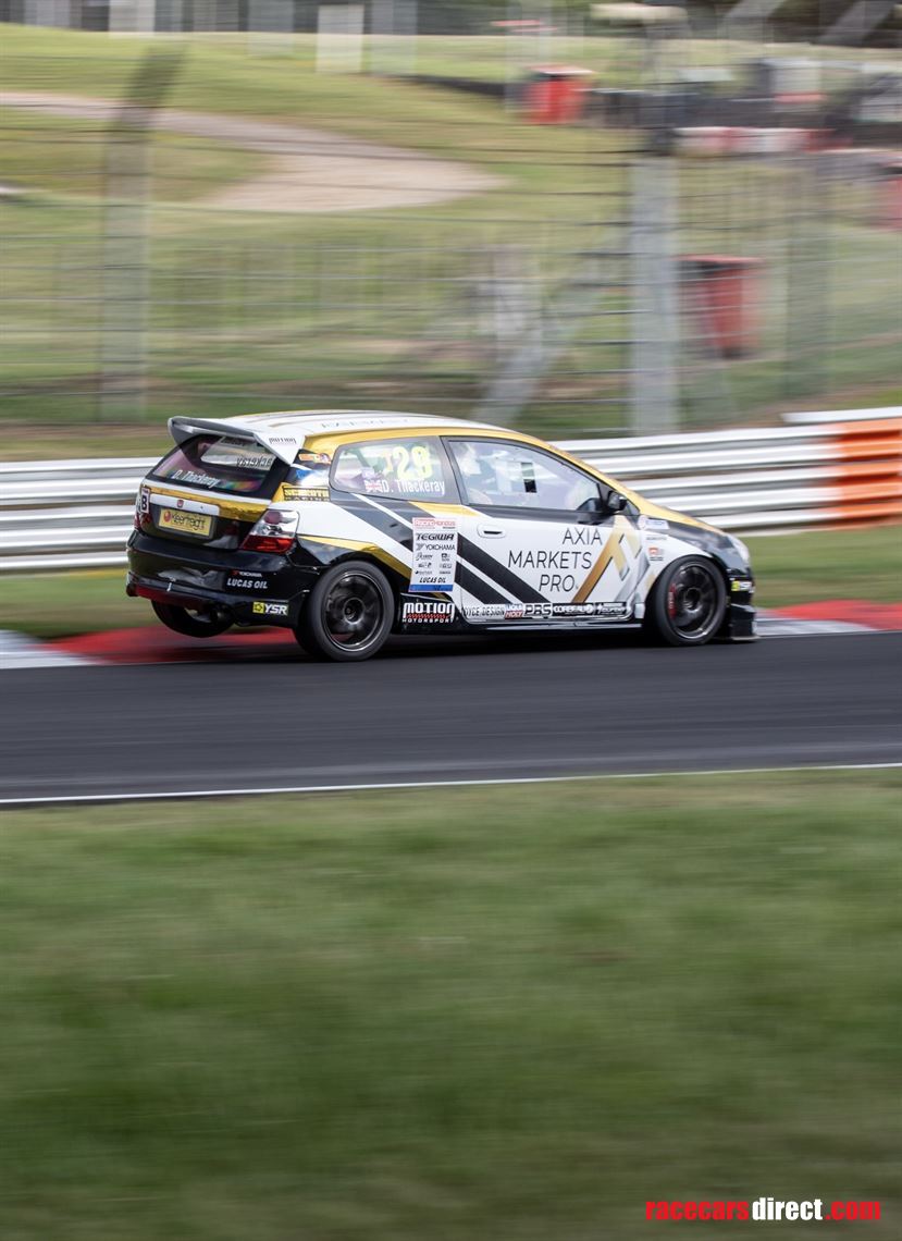 honda-civic-ep3-civic-cupracing-honda-champ-w