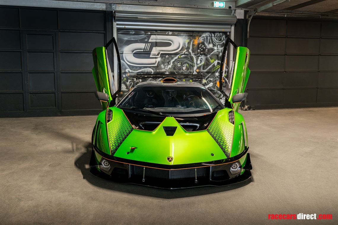 lamborghini-essenza-scv12