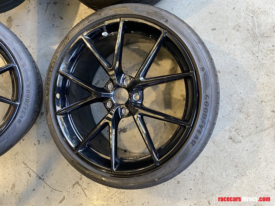 lotus-emira-20-wheels