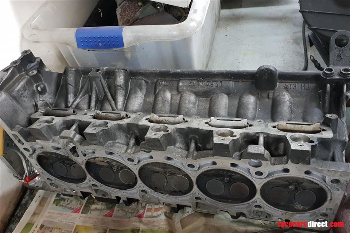 gallardor8-cylinder-heads-pair