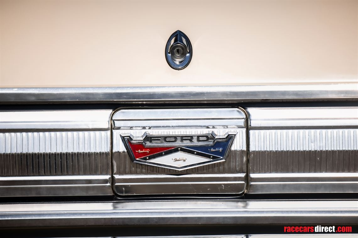 1963-ford-fairlane-500-thunderbolt-recreation