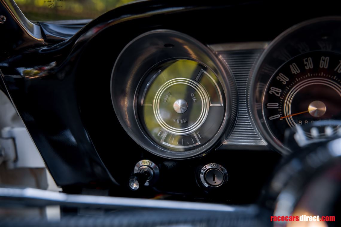 1963-ford-fairlane-500-thunderbolt-recreation