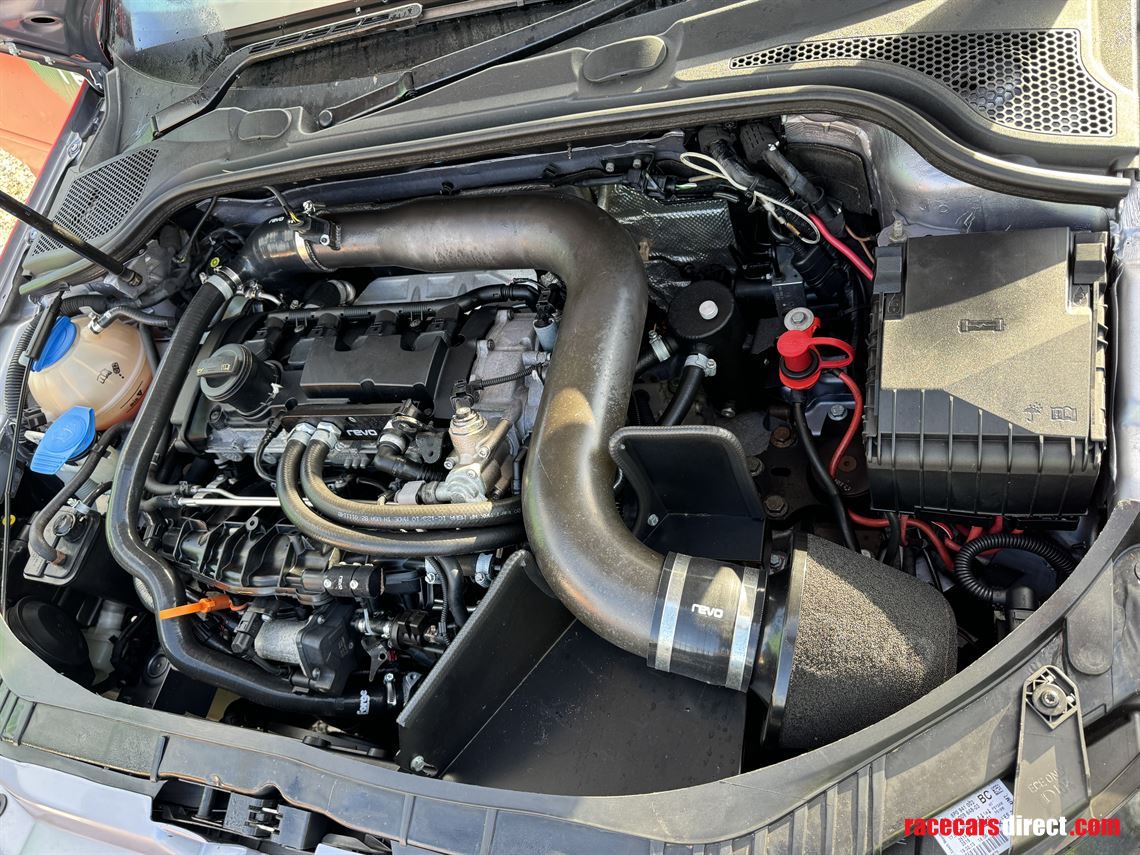 revo-ex-demo-car-audi-a3-quattro