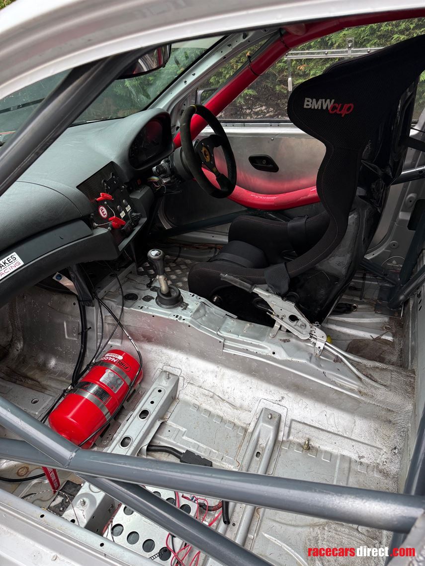 bmw-e46-325ti-compact