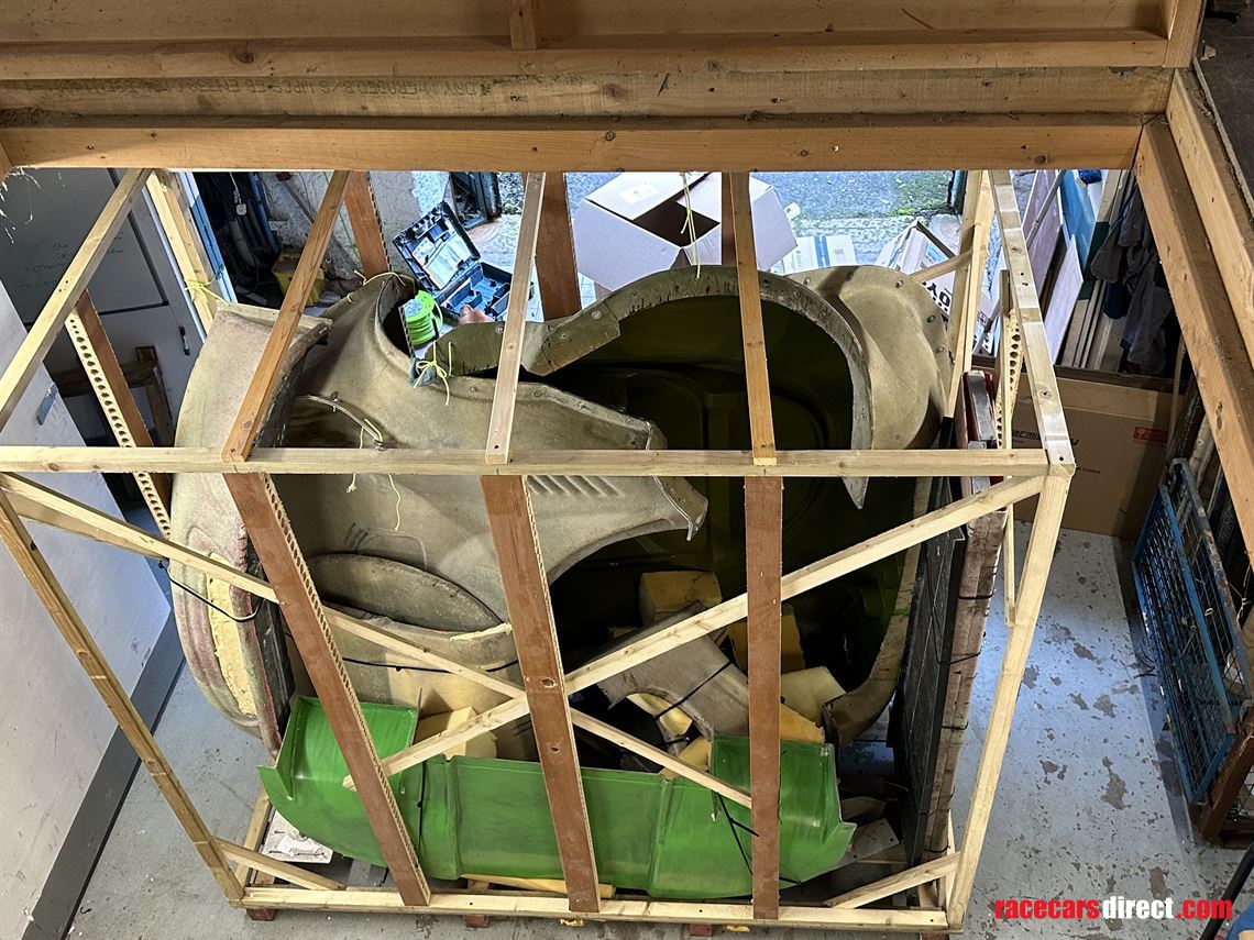 lotus-gt3-wide-body-racing-car-moulding-panel