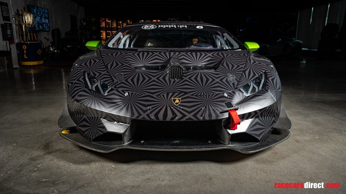 2015-lamborghini-huracan-super-trofeo-evo-upg