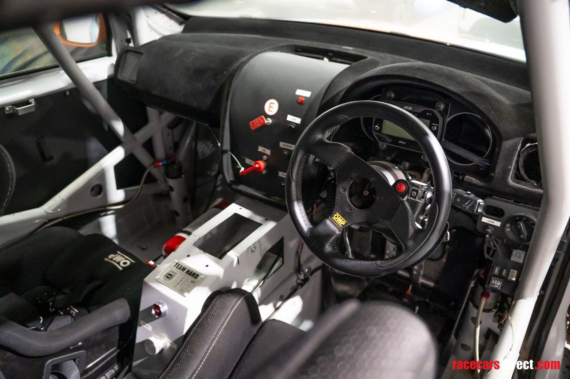 vw-golf-gti-r360-touring-gulf-livery