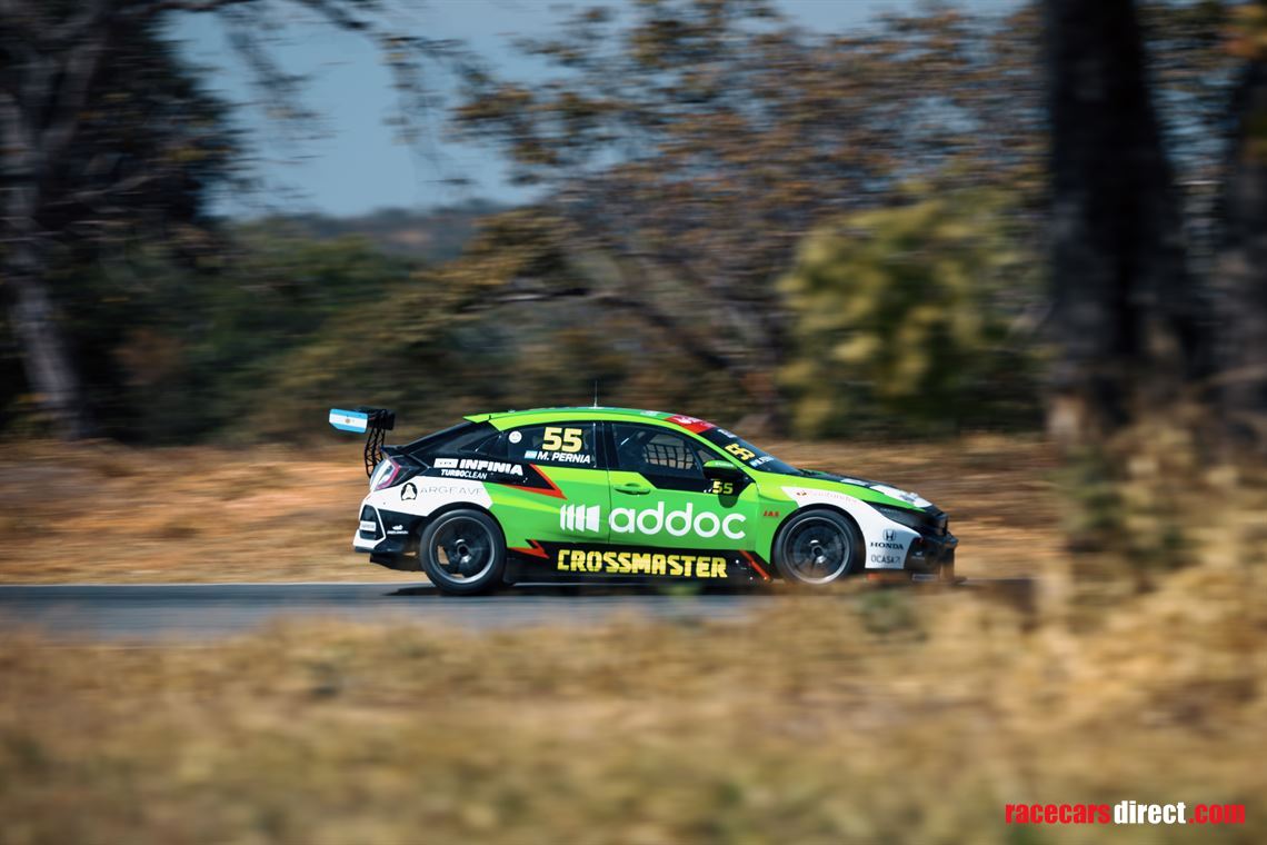 2-honda-civic-type-r-fk7