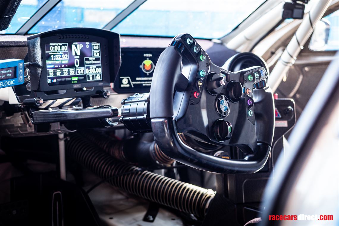 bmw-m4-gt4-g82-evo-2025