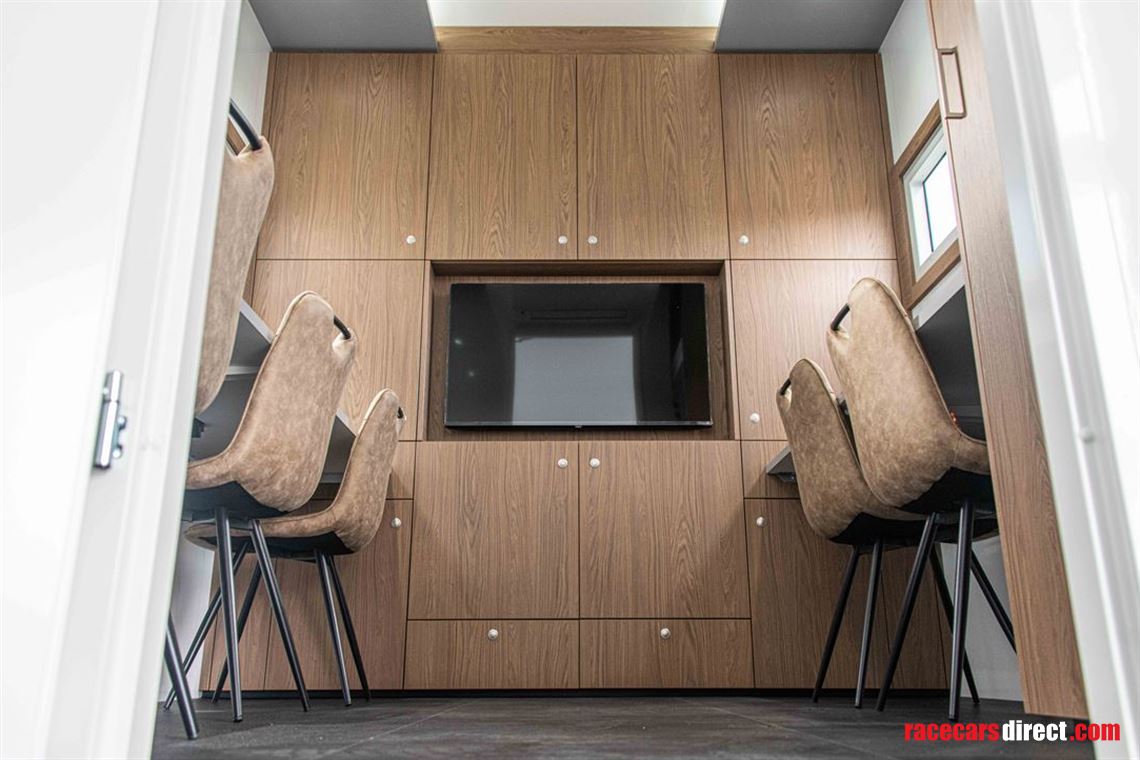 in-stock-new-engineers-office-with-cargo-deck