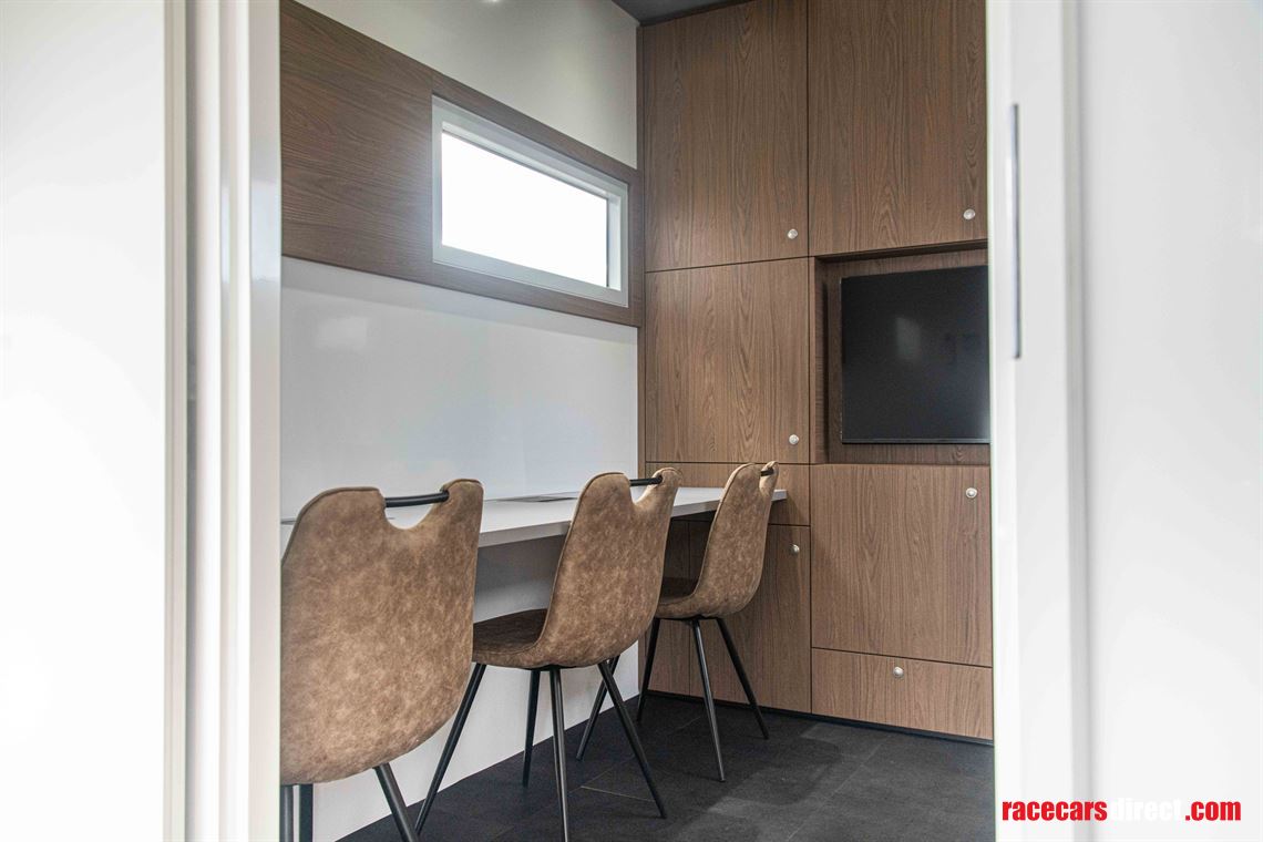 in-stock-new-engineers-office-with-cargo-deck