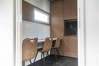 in-stock-new-engineers-office-with-cargo-deck