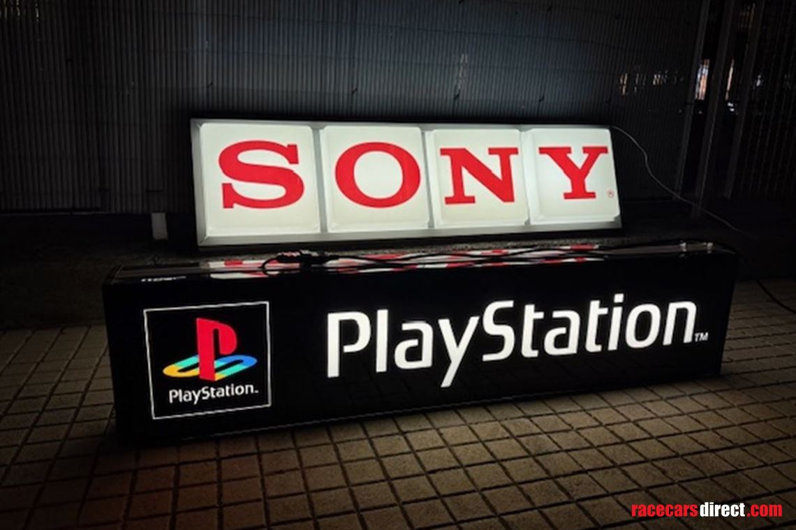 playstation-sony-neon-illuminated-signs