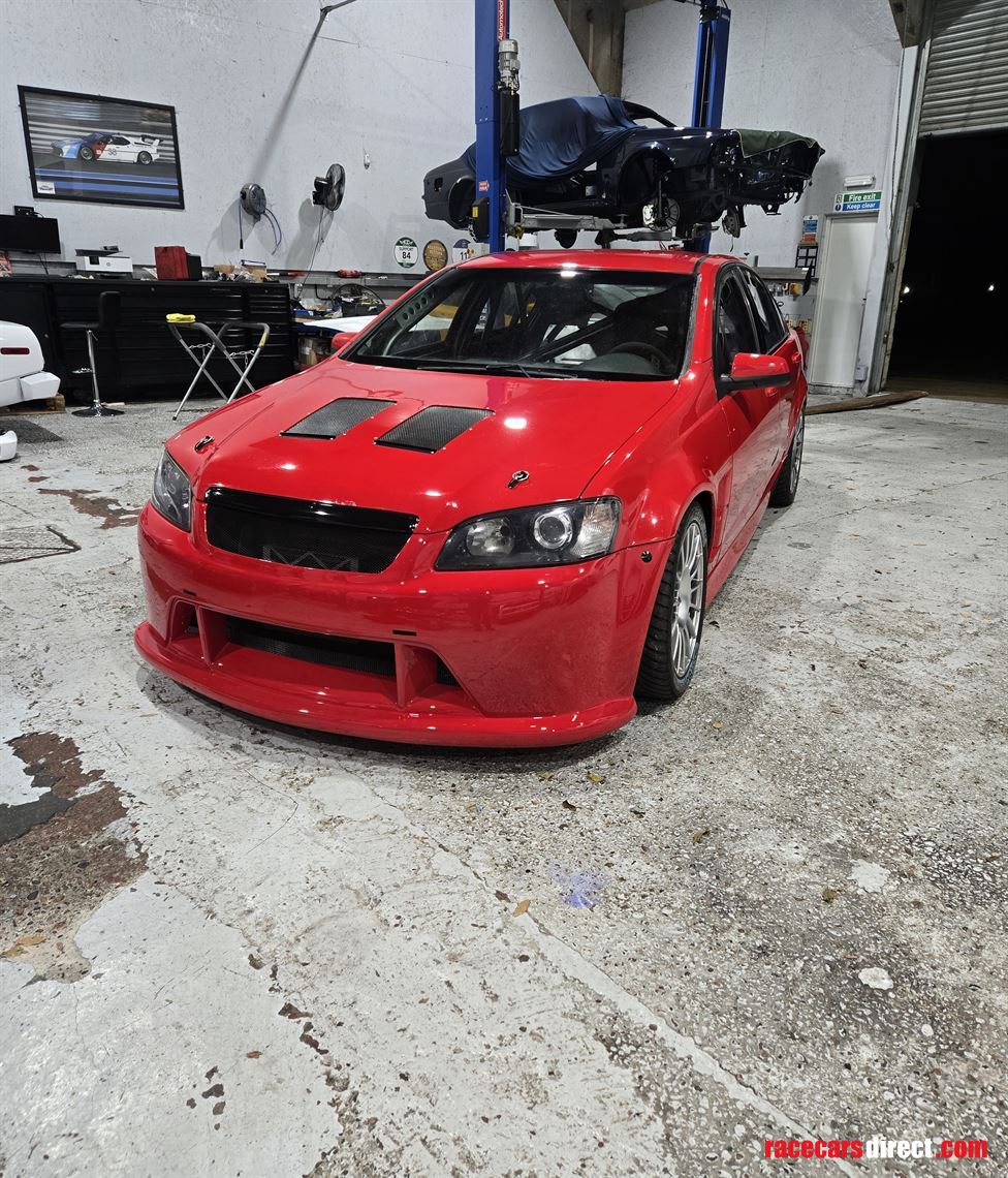 2009-holden-hsv-race-car-ex-supercar-series