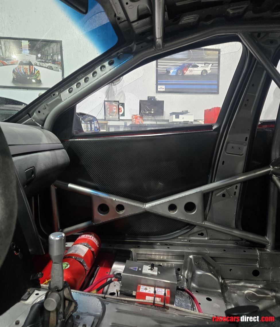 2009-holden-hsv-race-car-ex-supercar-series