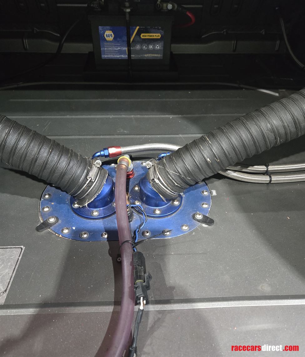 2009-holden-hsv-race-car-ex-supercar-series