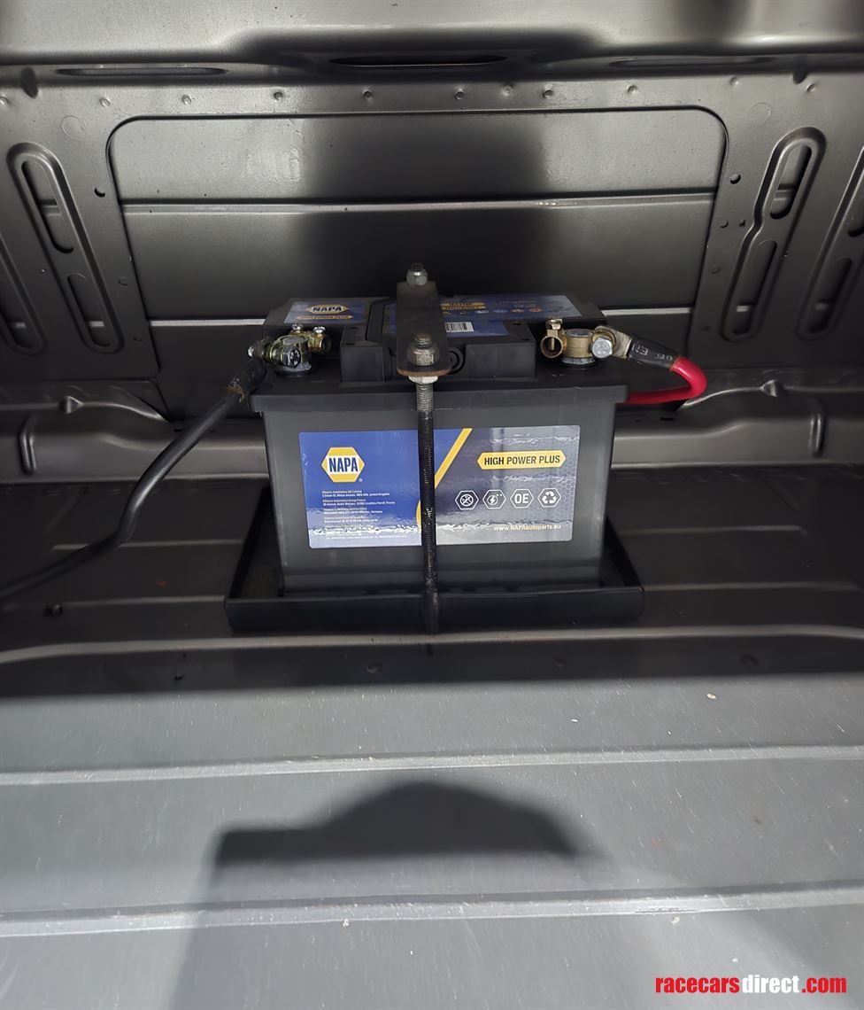 2009-holden-hsv-race-car-ex-supercar-series