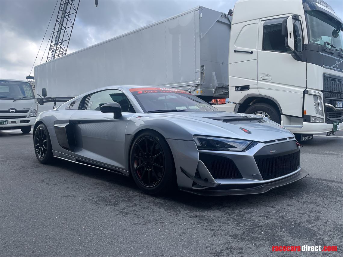 2018-audi-r8-lms-gt4-evo