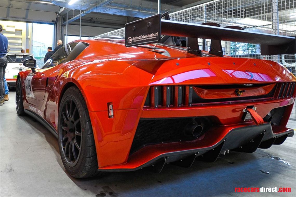 ligier-js2-r-evo-in-showroom-condition