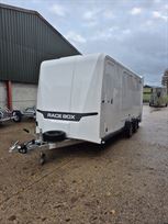 brian-james-race-box-5m-x-19m-3000kg-gvw-twin