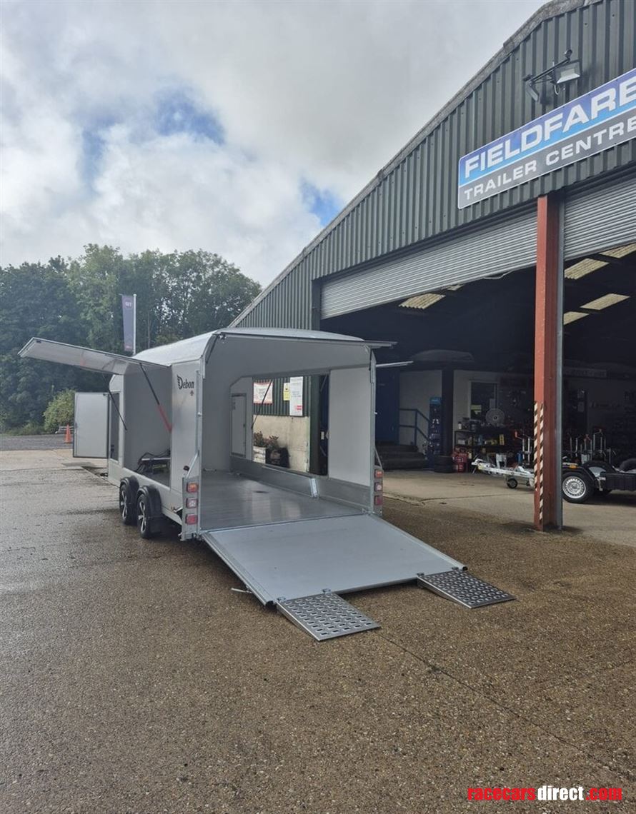 debon-c1000-enclosed-car-trailer-twin-axle-35