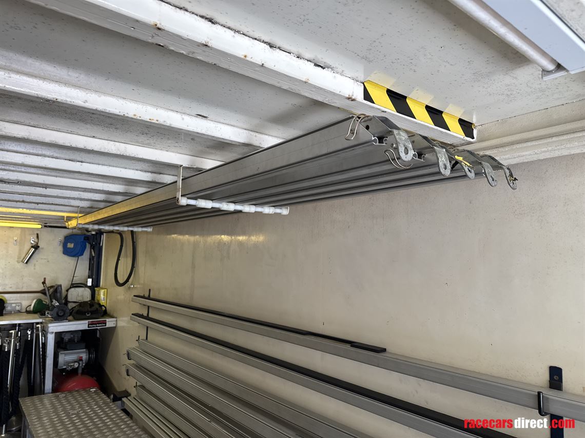 2008-daf-xf-105460---race-team-four-car-trans