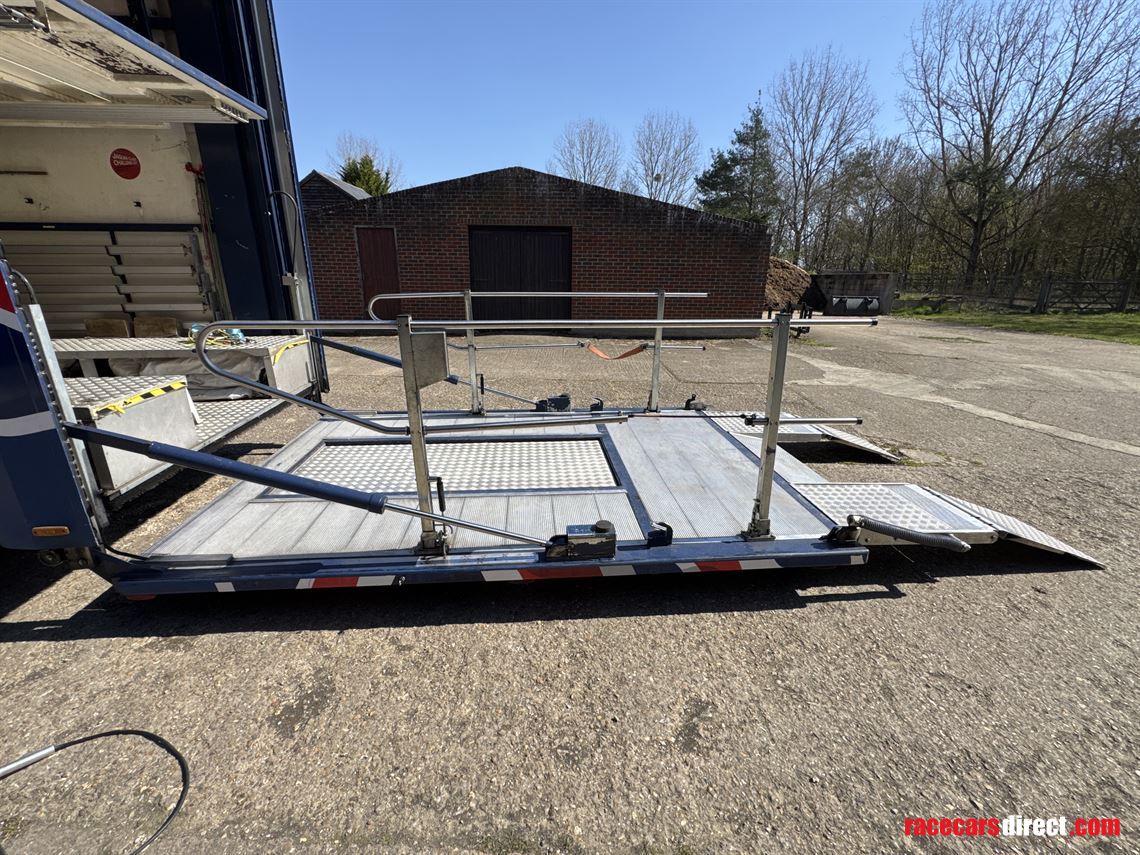 2008-daf-xf-105460---race-team-four-car-trans