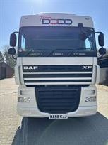 2008-daf-xf-105460---race-team-four-car-trans