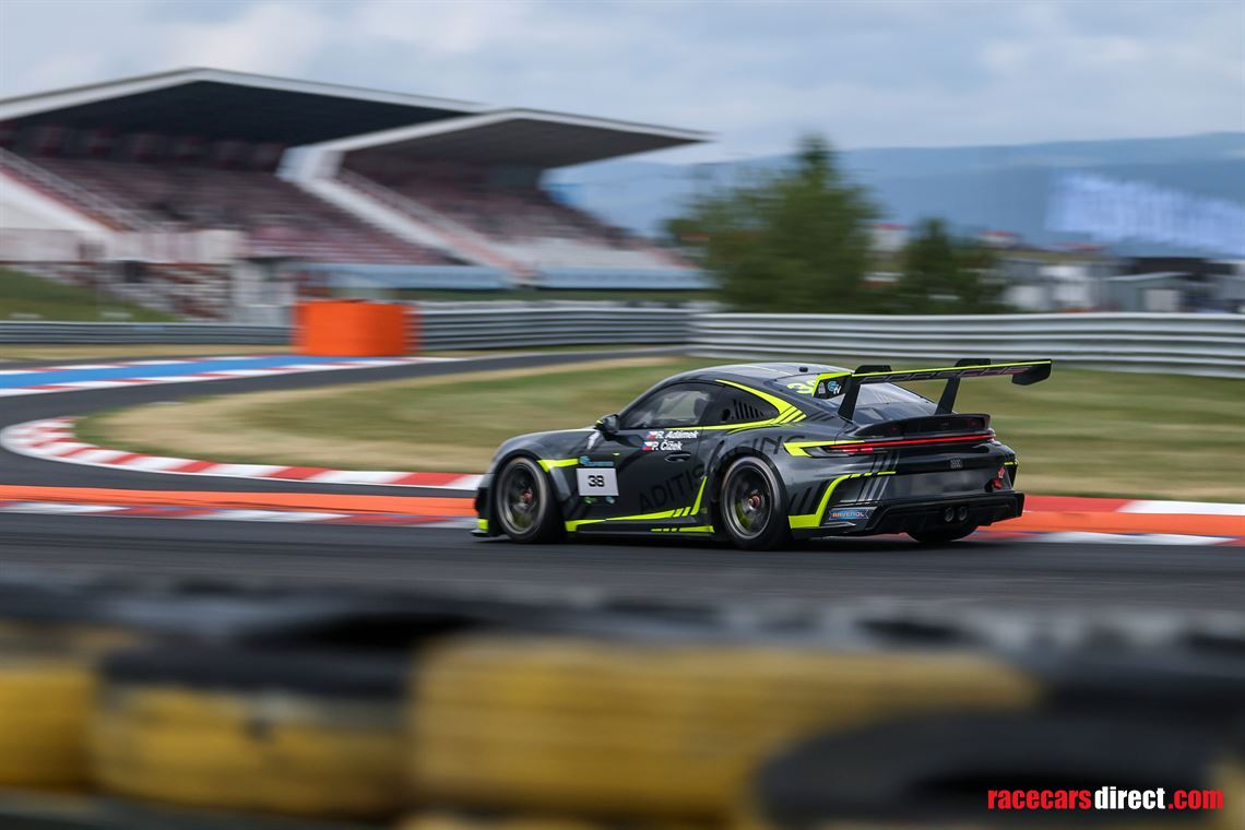 porsche-911-gt3-cup-model-992