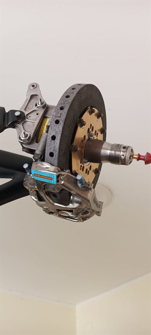 f1-hamilton-mercedes-w08---11-replica-memorab