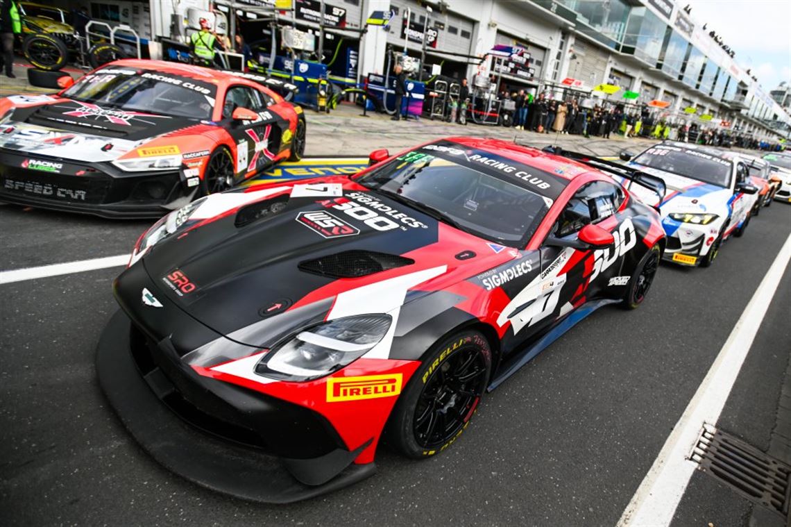 aston-martin-vantage-gt4-evo---2025-champion