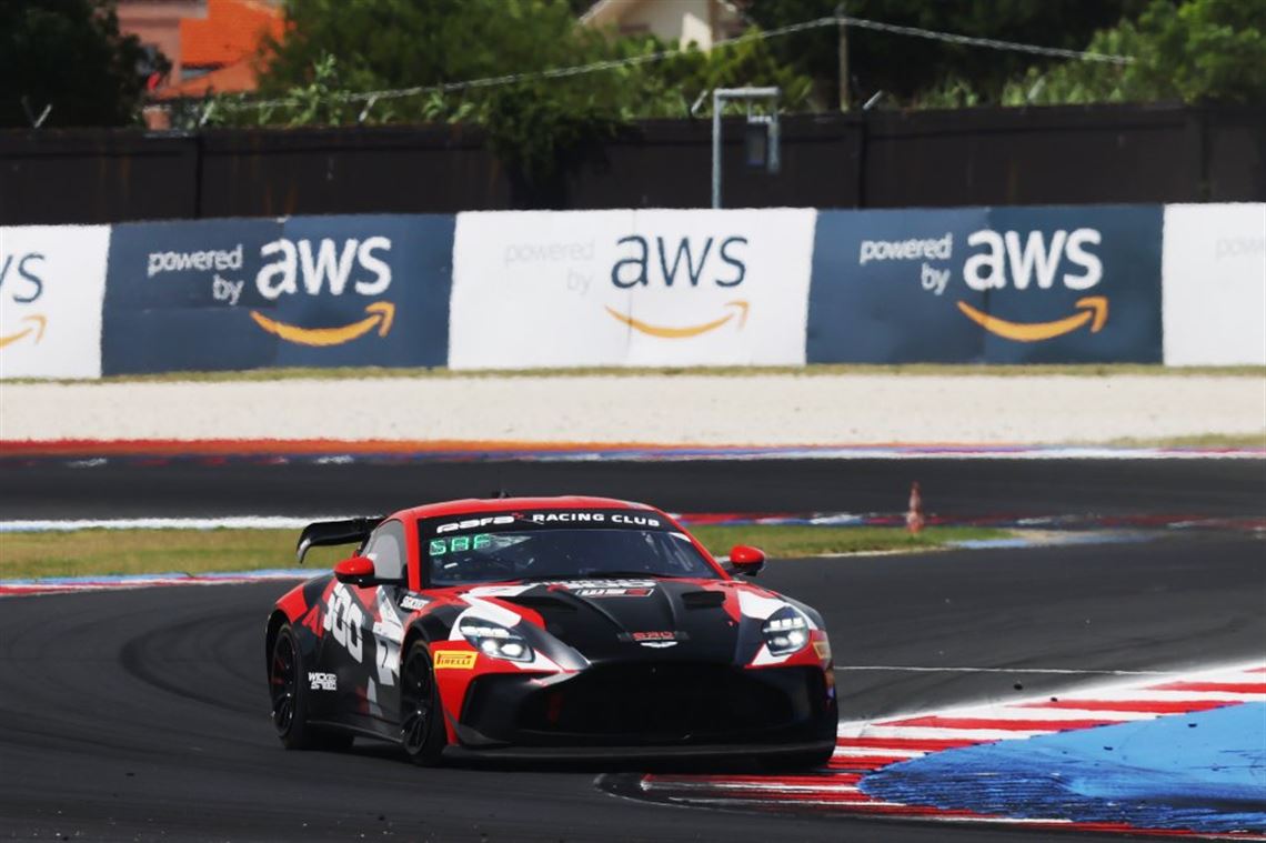 aston-martin-vantage-gt4-evo---2025-champion