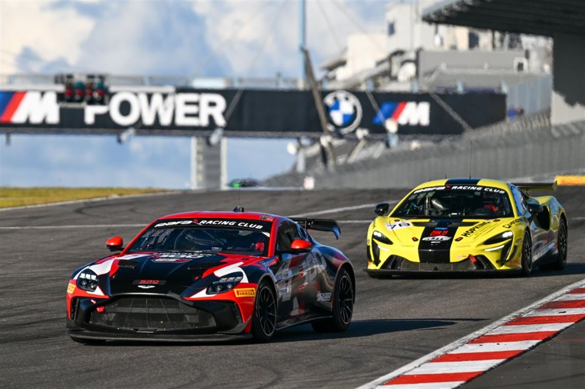 aston-martin-vantage-gt4-evo---2025-champion