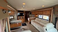2013-winnebago-adventurer-35p