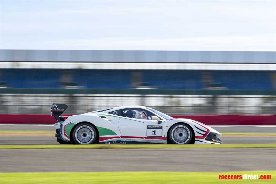 2017-ferrari-challenge-488-evo