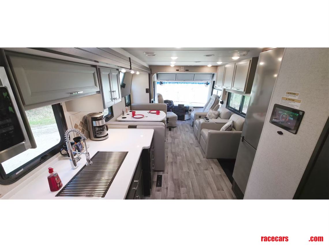 2026-thor-palazzo-335bunk