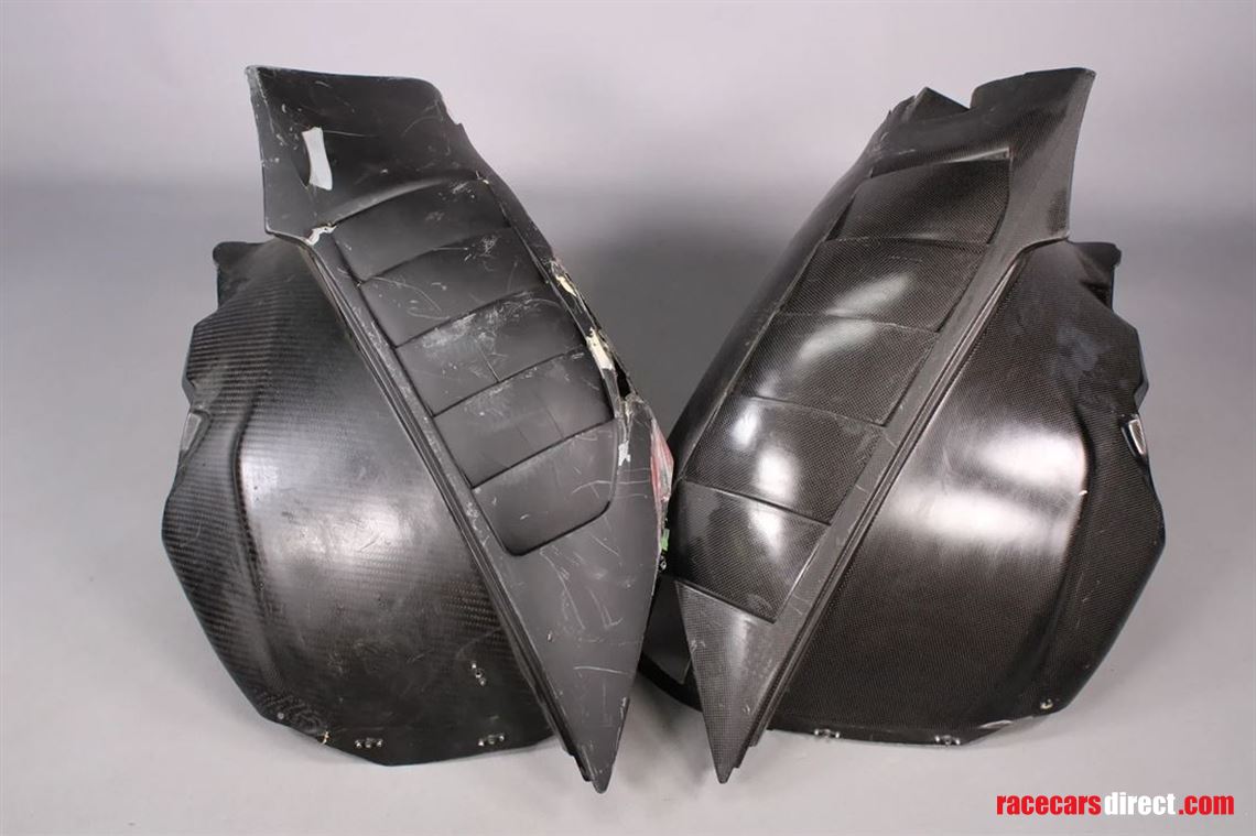 ferrari-488-gt3-wheel-arch-liners-front