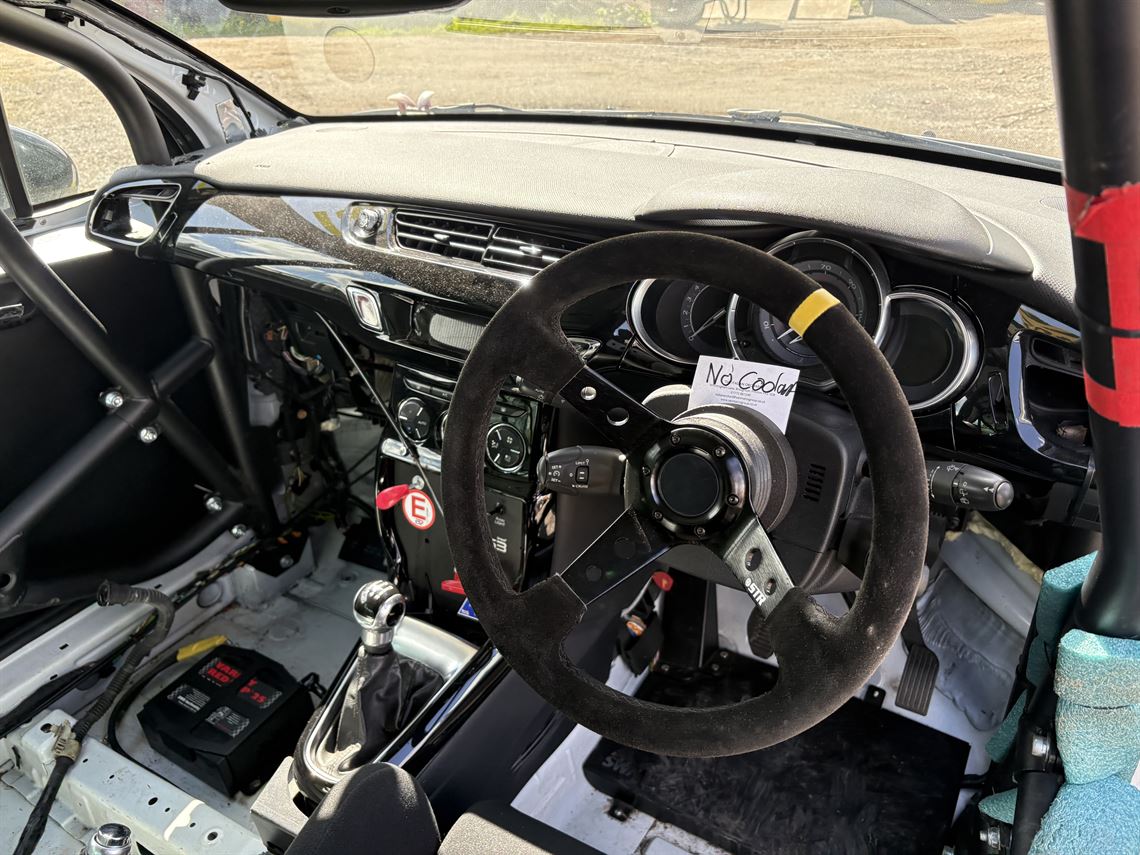 only-one-leftcitroen-ds3-cup-cars-for-sale