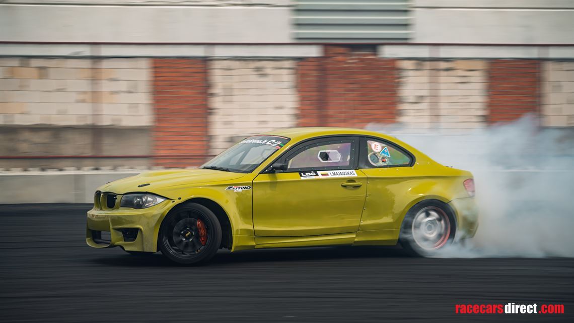 bmw-e82-54-v8-amg-400-bhp-555-nm