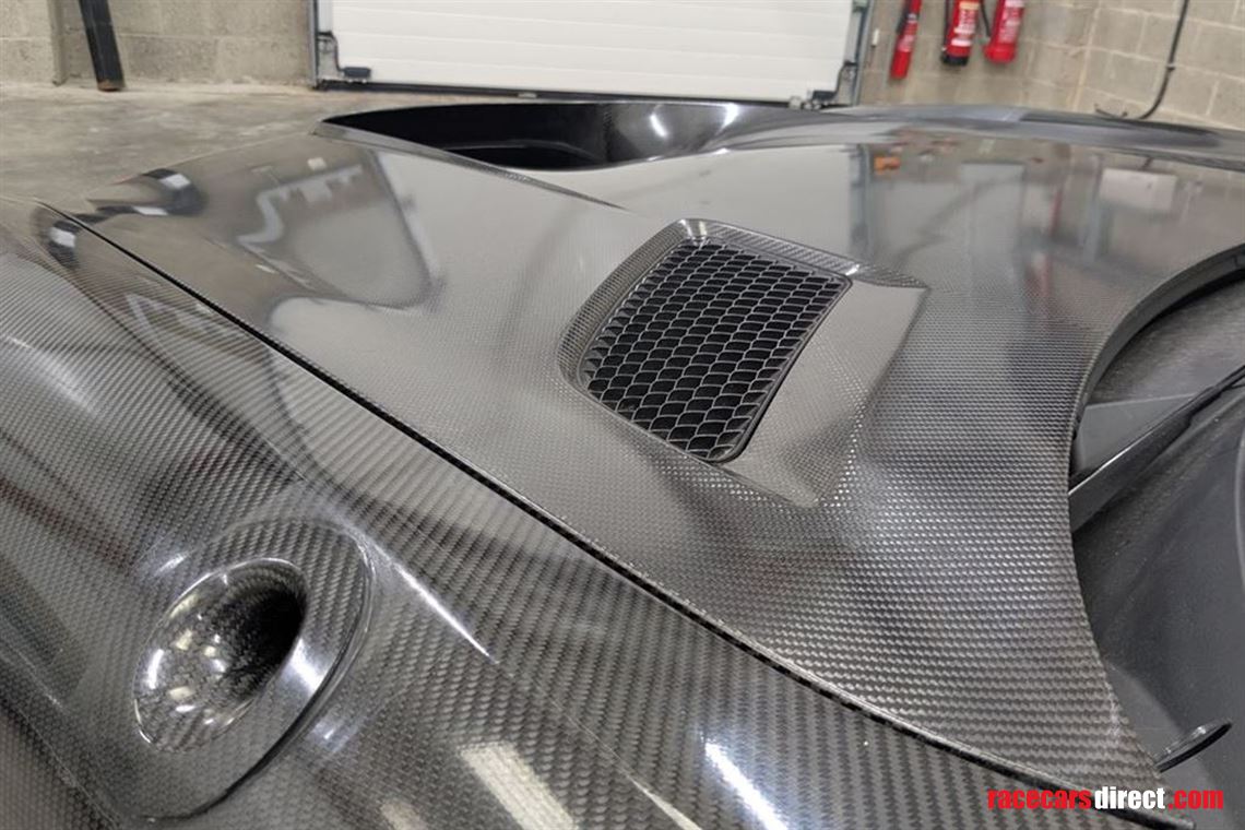 mercedes-benz-amg-gt3-evo