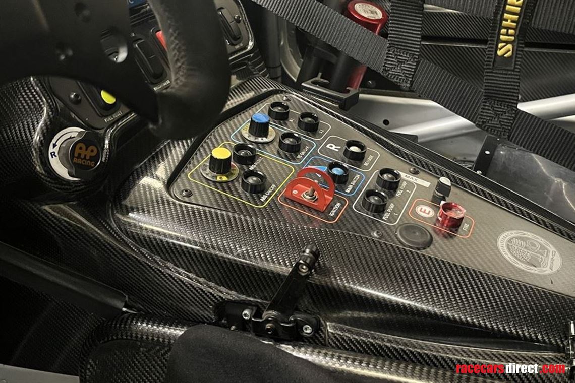 mercedes-benz-amg-gt3-evo